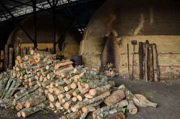 Herstellung von Holzkohle: Fabrik in Malaysia