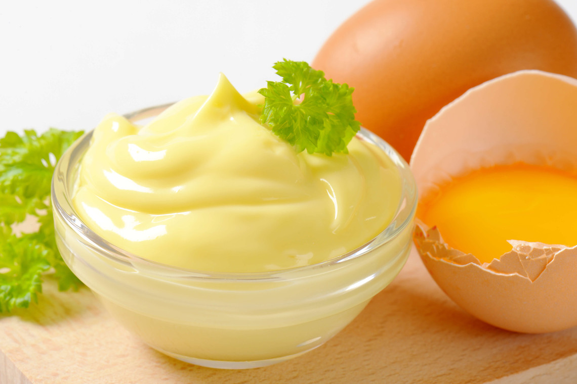 Salate zum Grillen: Selbstgemachte Mayonnaise