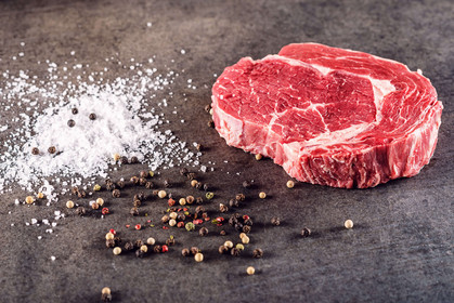 Steak grillen: so wird das Fleisch gewürzt